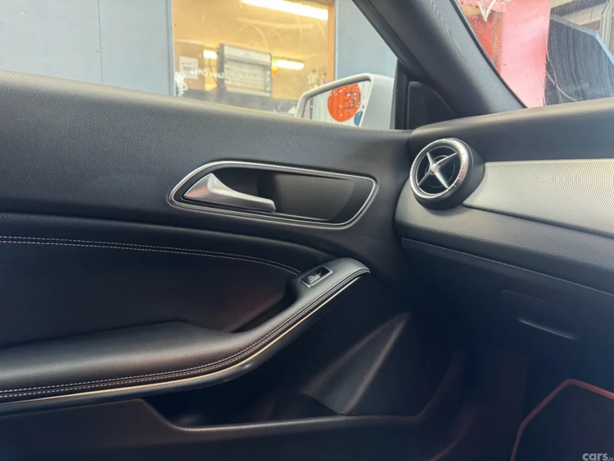 Mercedes-Benz CLA Saloon, Petrol, 2016, Silver