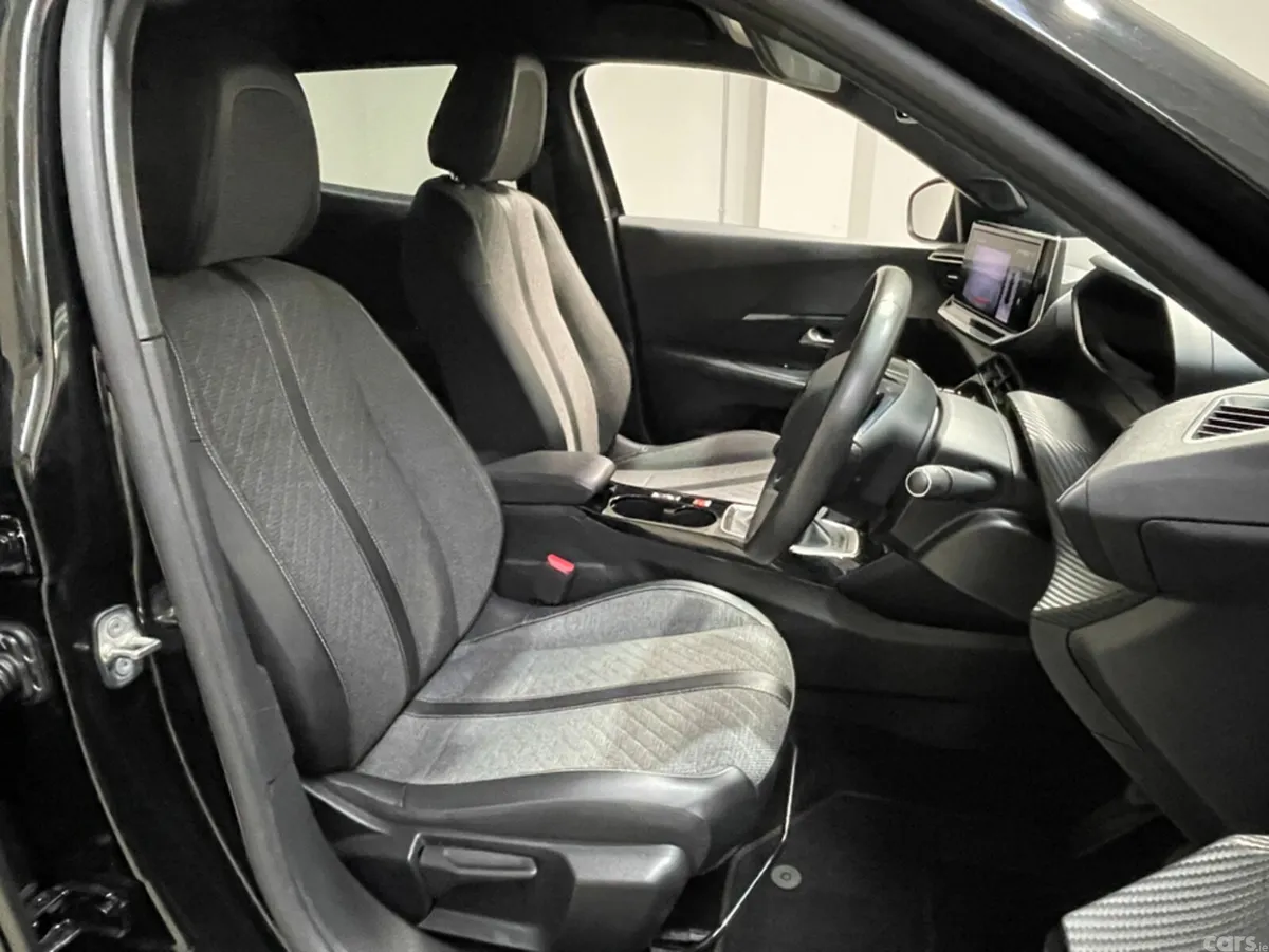 Peugeot 2008 MPV, Petrol, 2024, Black