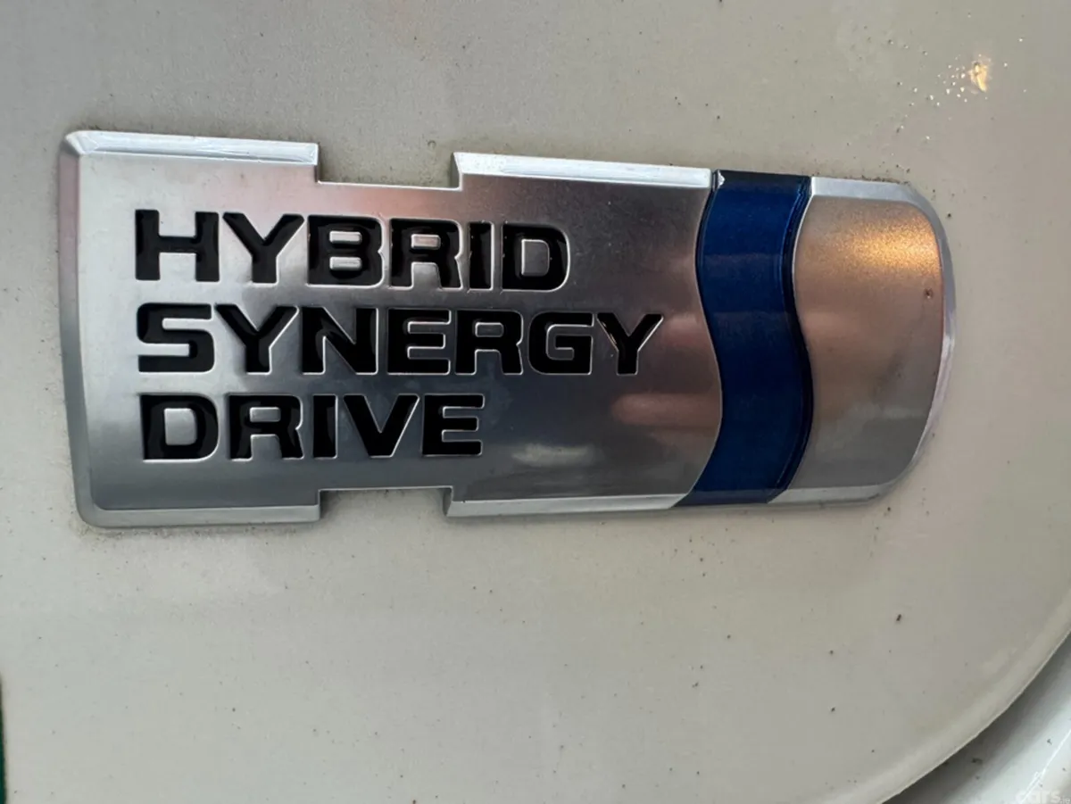 Toyota Yaris Cross SUV, Petrol Hybrid, 2021, White