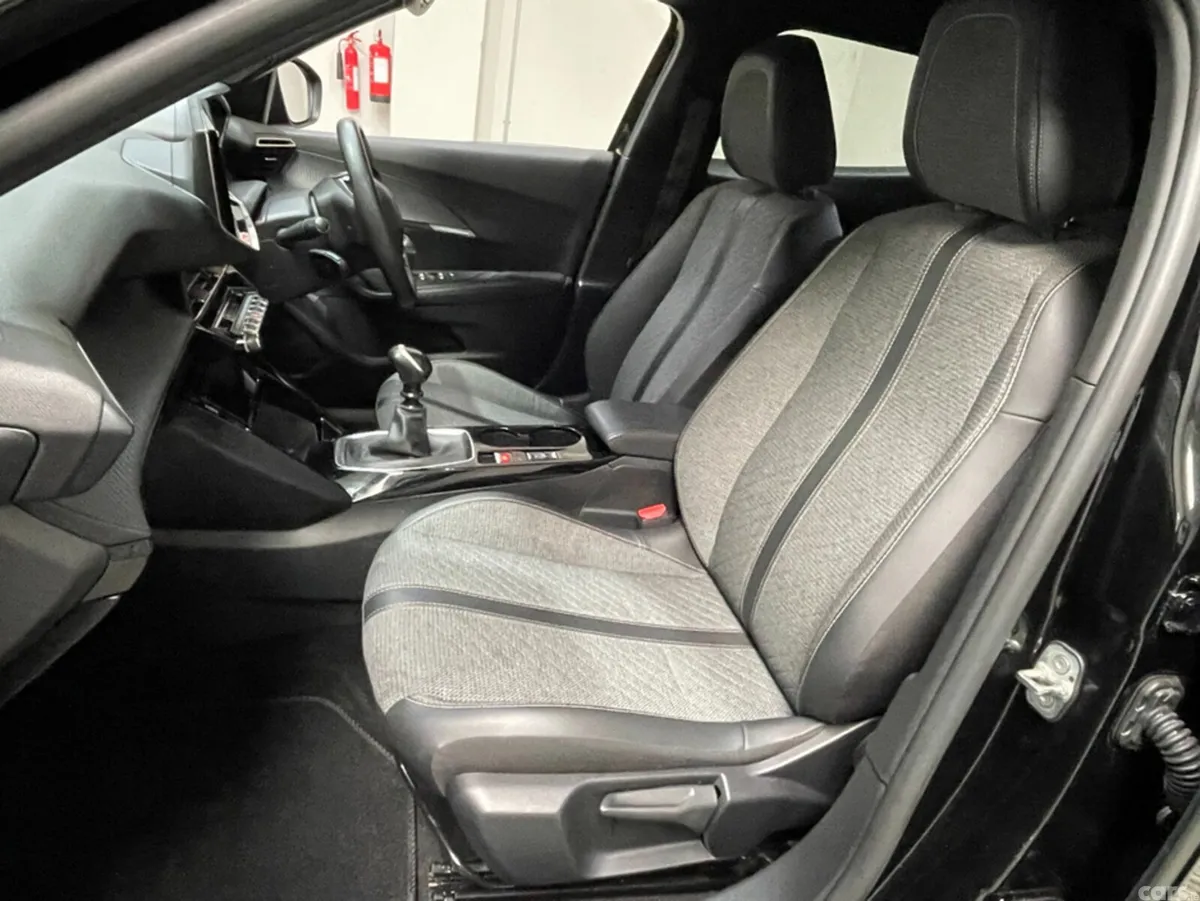 Peugeot 2008 MPV, Petrol, 2024, Black
