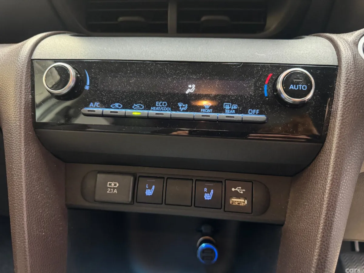 Toyota Yaris Cross SUV, Petrol Hybrid, 2021, White