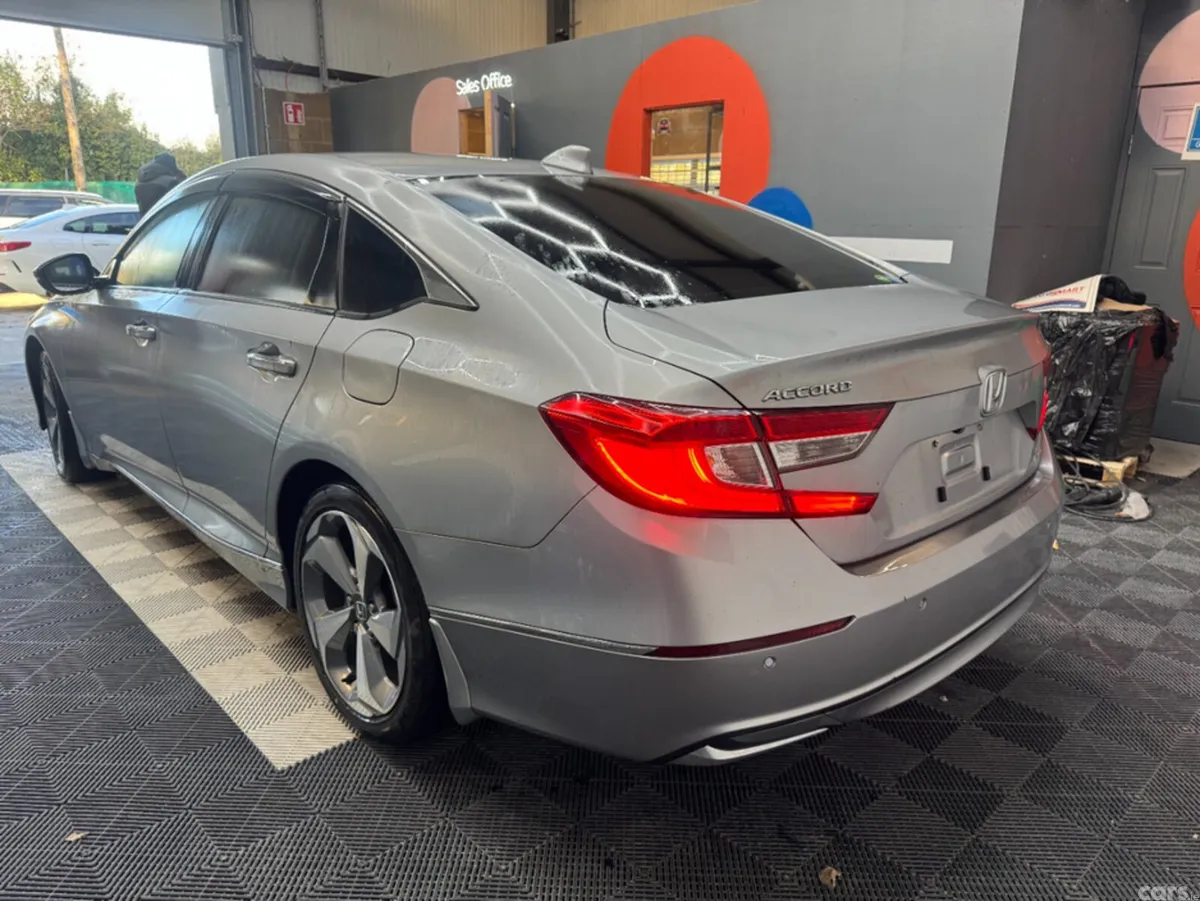 Honda Accord Saloon, Petrol Hybrid, 2020, Silver