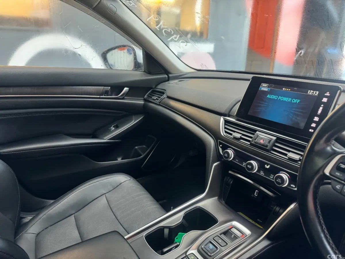 Honda Accord Saloon, Petrol Hybrid, 2020, Silver