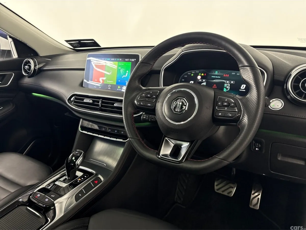 MG HS SUV, Petrol Hybrid, 2022, White