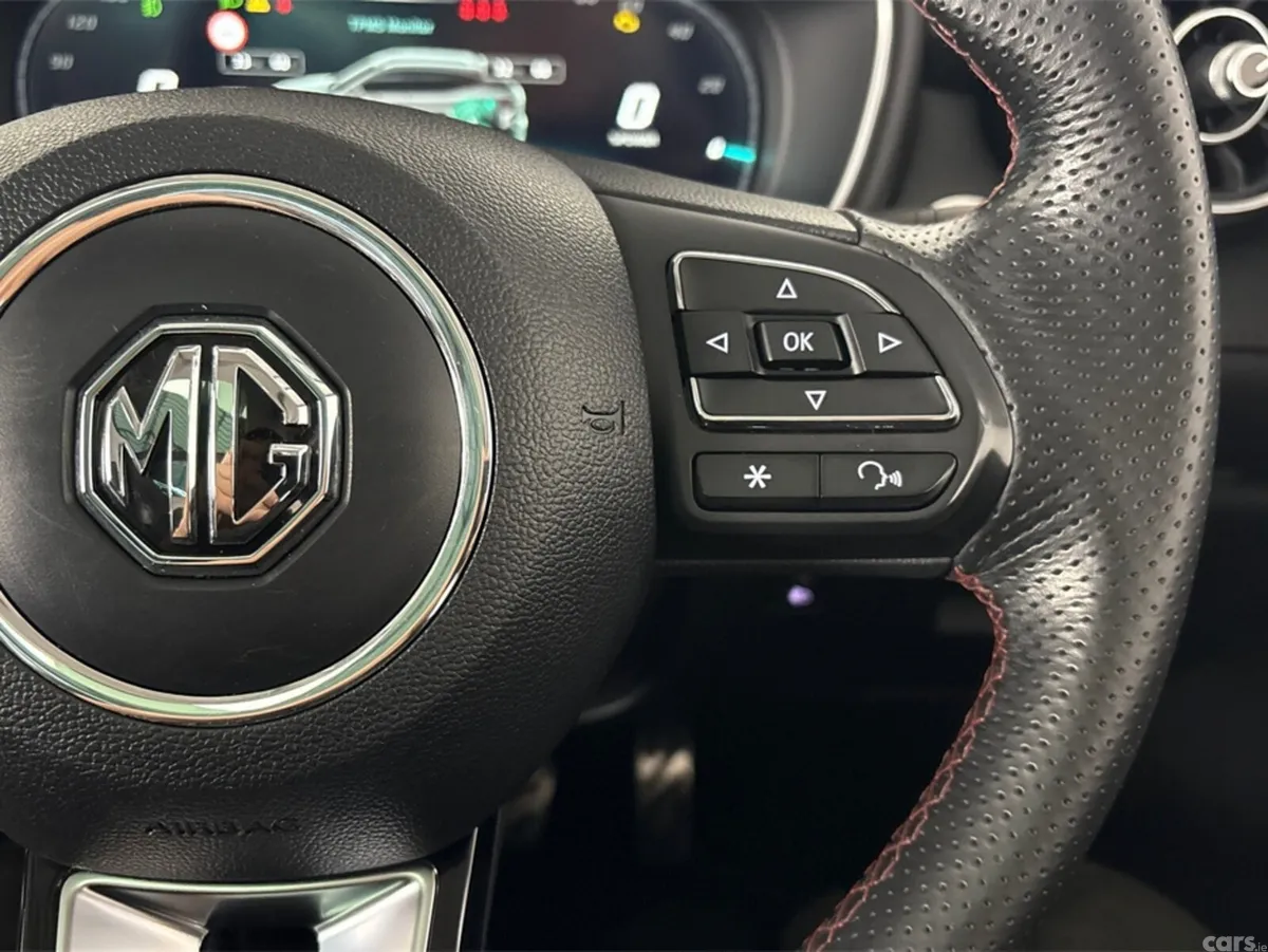 MG HS SUV, Petrol Hybrid, 2022, White