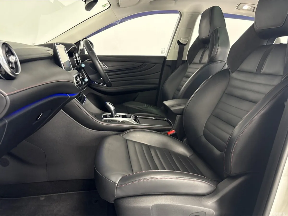 MG HS SUV, Petrol Hybrid, 2022, White