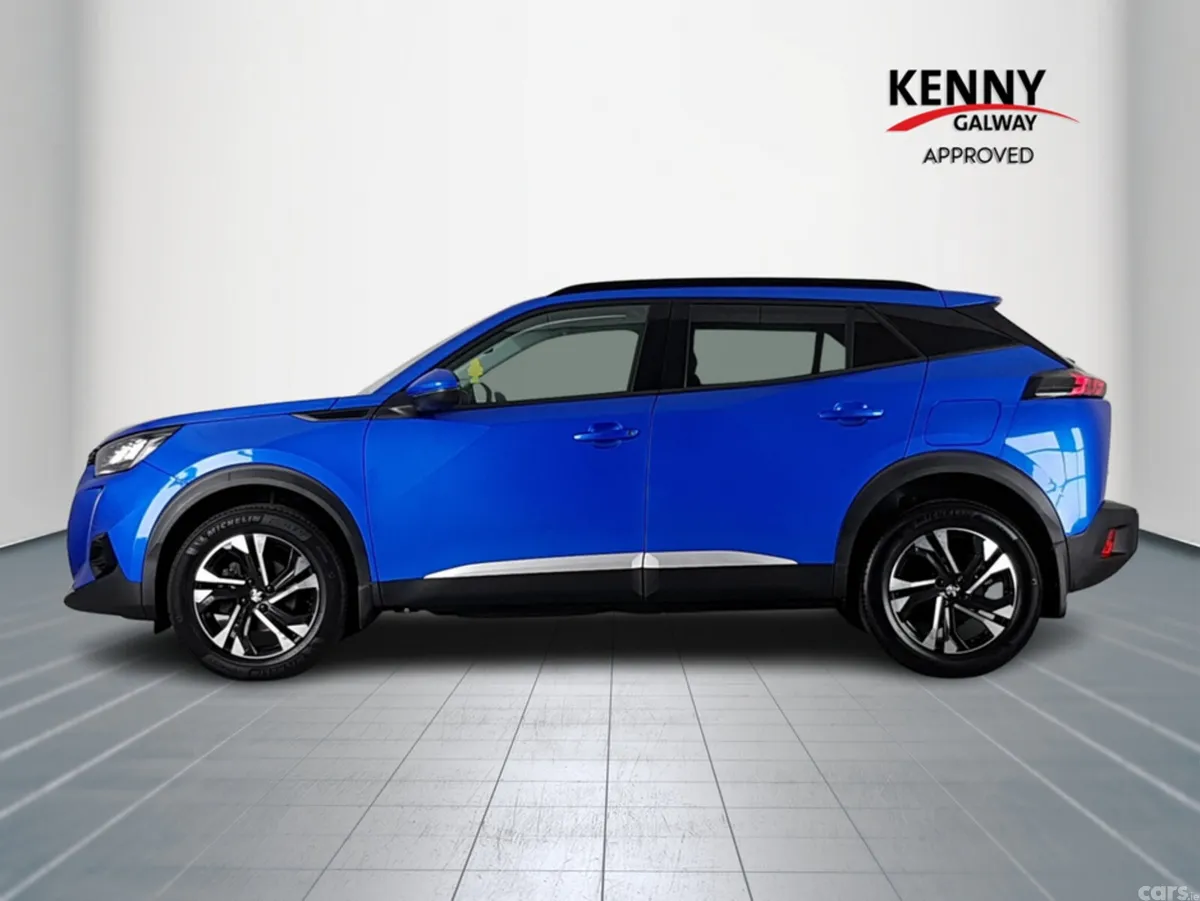 Peugeot 2008 MPV, Petrol, 2022, Blue