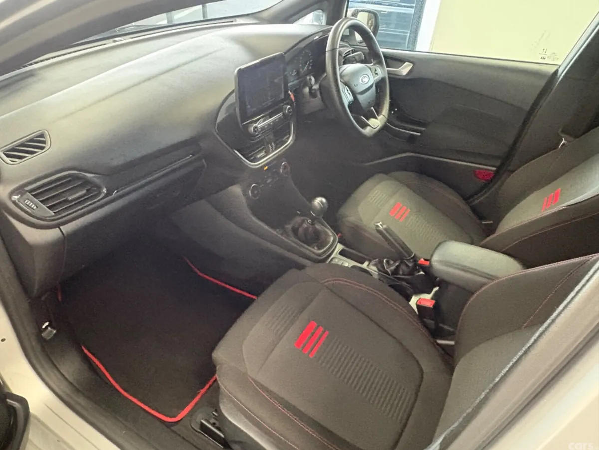 Ford Fiesta Hatchback, Petrol, 2023, Grey
