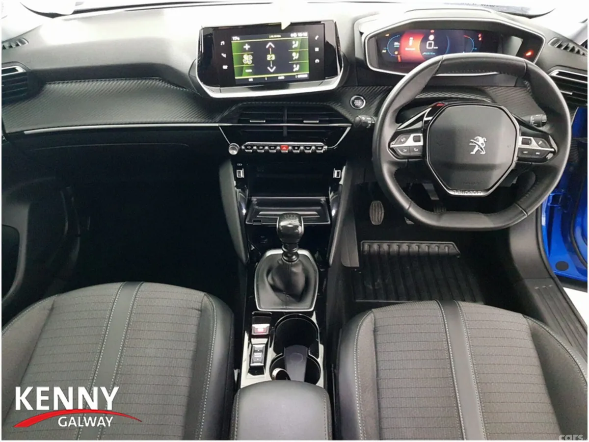 Peugeot 2008 MPV, Petrol, 2022, Blue