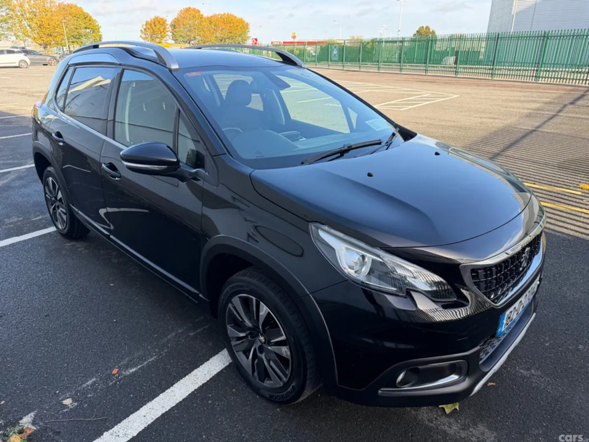Peugeot 2008 Hatchback, Petrol, 2018, Black