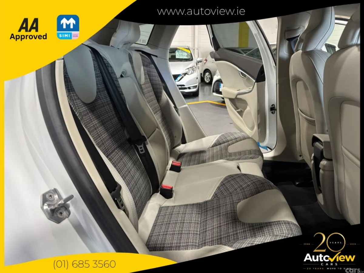 Volvo V40 Hatchback, Diesel, 2019, White