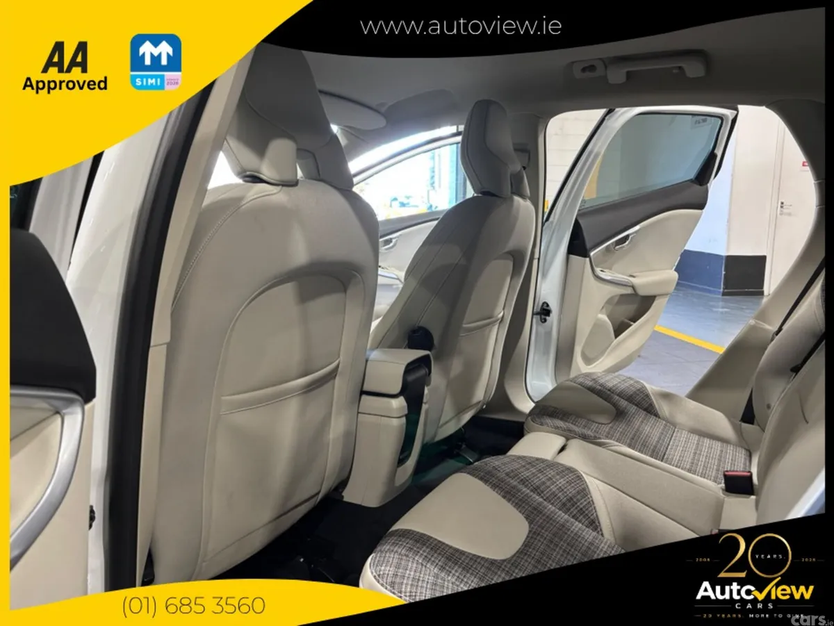 Volvo V40 Hatchback, Diesel, 2019, White