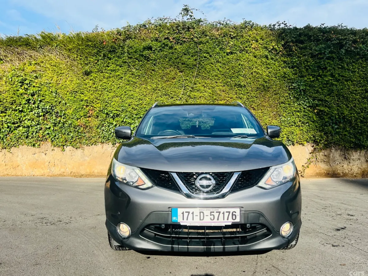 Nissan Qashqai MPV, Petrol, 2017, Grey