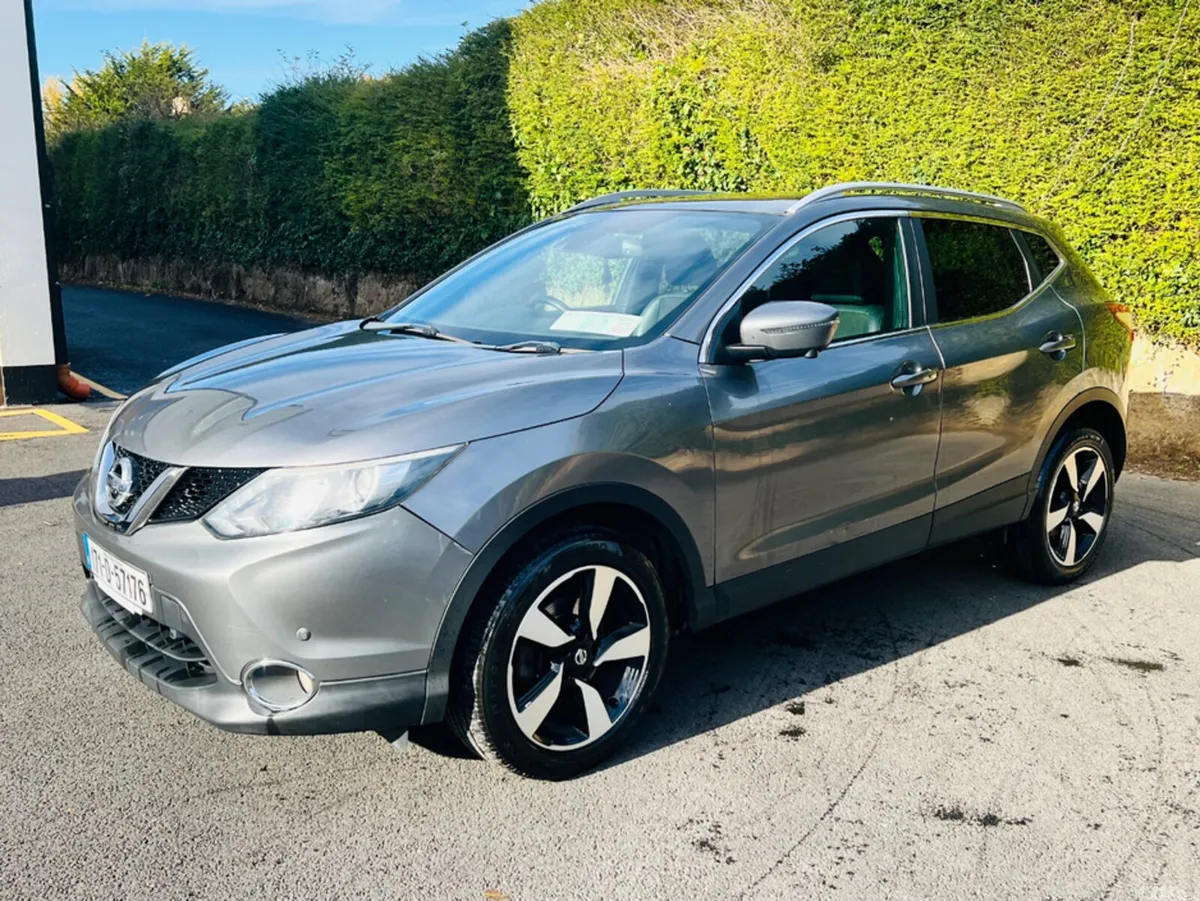 Nissan Qashqai MPV, Petrol, 2017, Grey