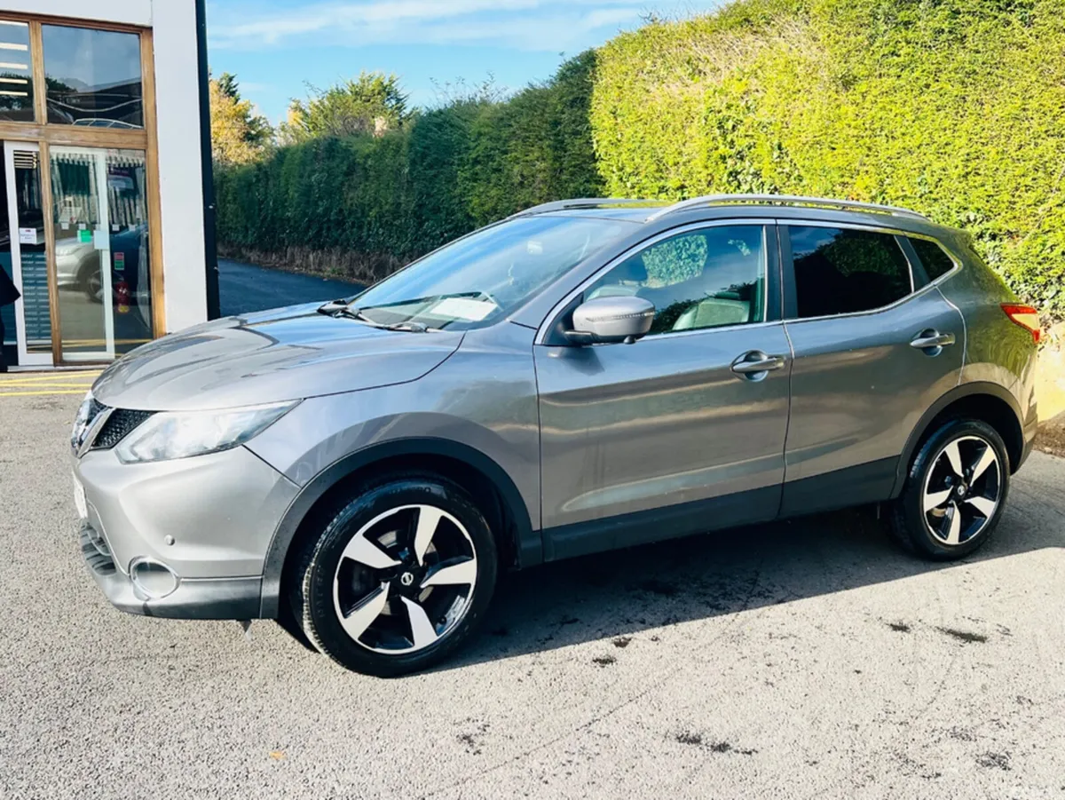 Nissan Qashqai MPV, Petrol, 2017, Grey