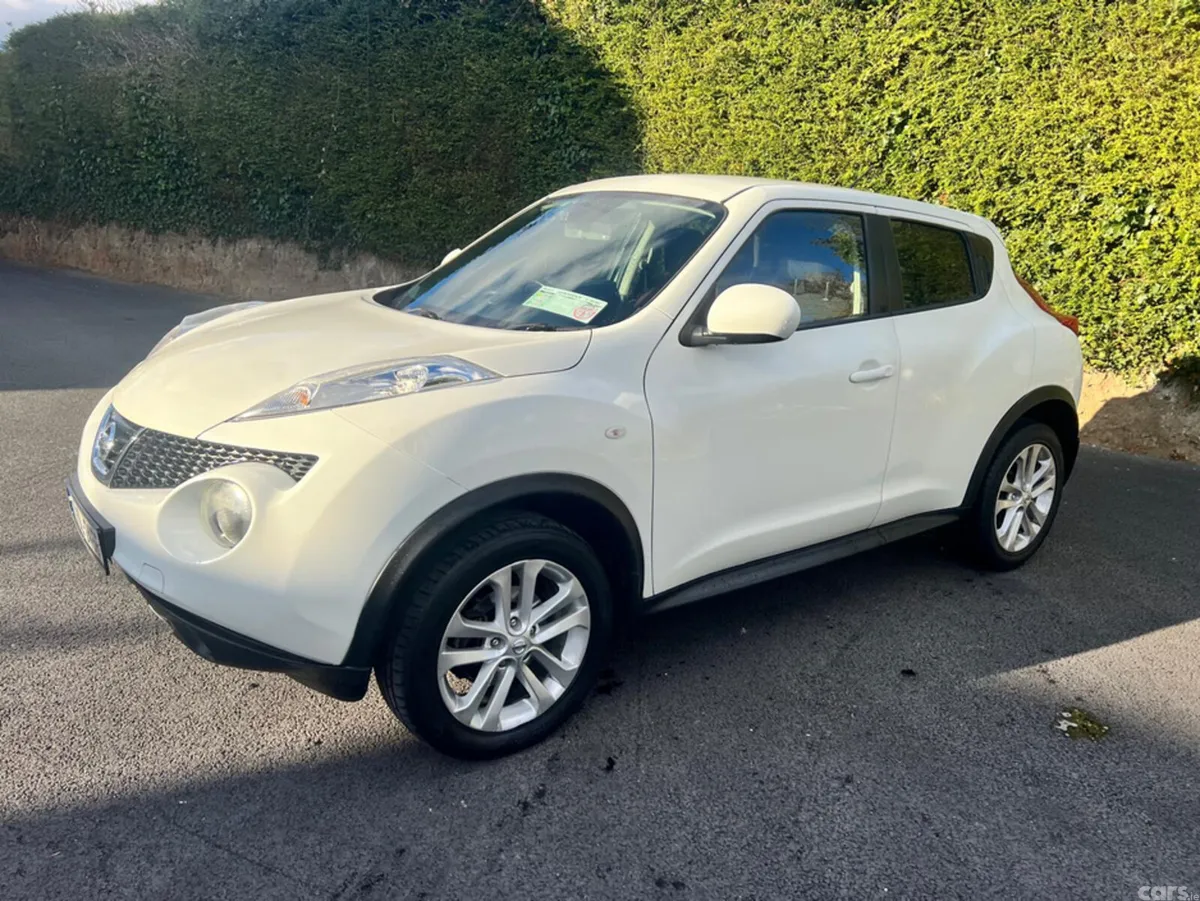 Nissan Juke Hatchback, Diesel, 2011, White