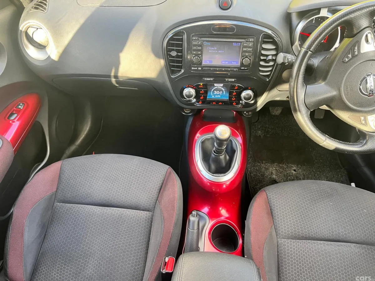 Nissan Juke Hatchback, Diesel, 2011, White