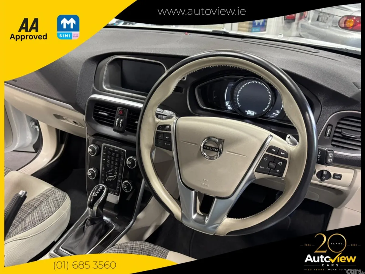Volvo V40 Hatchback, Diesel, 2019, White