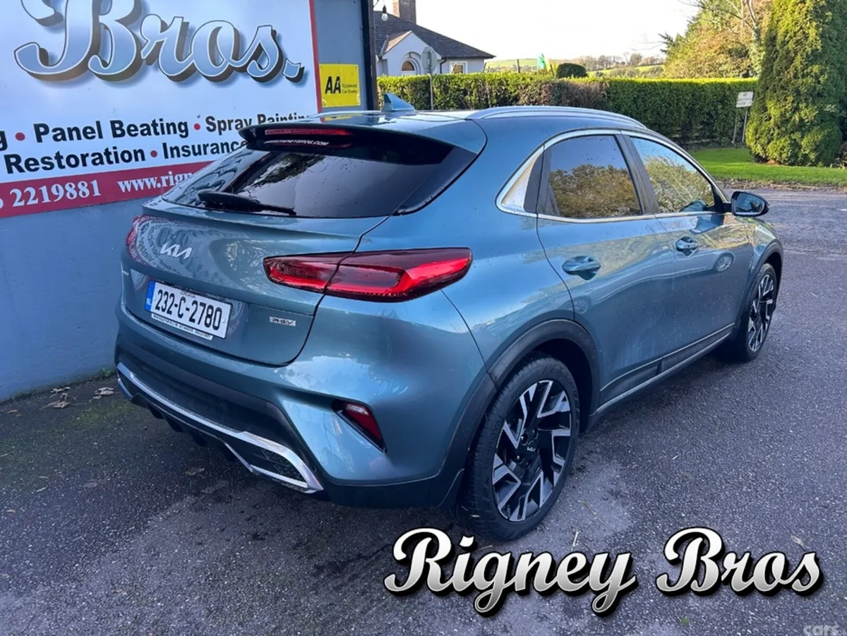 Kia XCeed Hatchback, Petrol Plug-in Hybrid, 2023, Grey