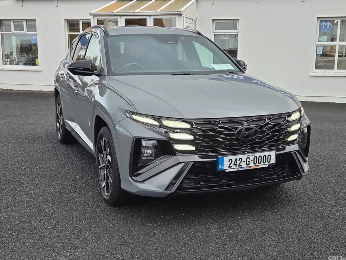 Hyundai Tucson Estate, Petrol Plug-in Hybrid, 2024, Grey