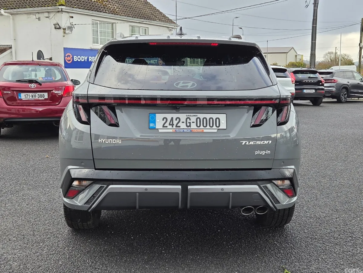 Hyundai Tucson Estate, Petrol Plug-in Hybrid, 2024, Grey
