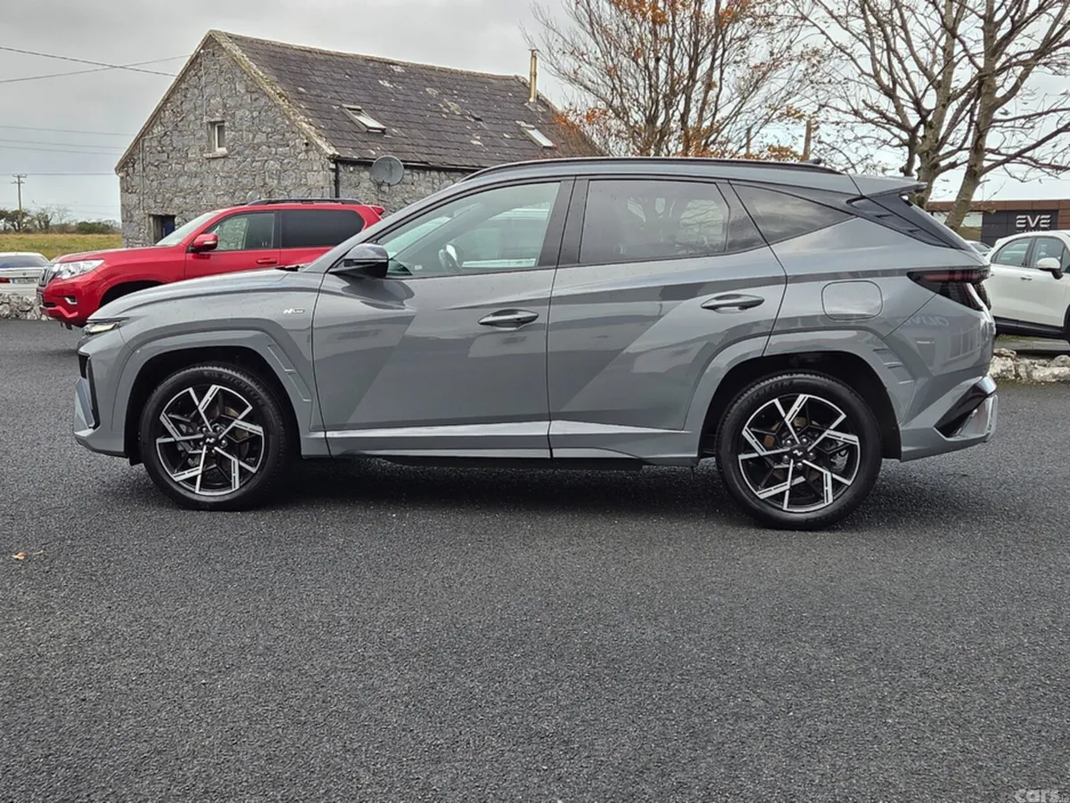 Hyundai Tucson Estate, Petrol Plug-in Hybrid, 2024, Grey