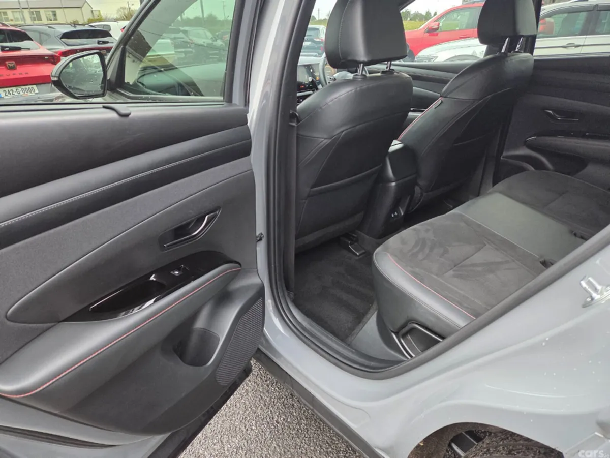 Hyundai Tucson Estate, Petrol Plug-in Hybrid, 2024, Grey