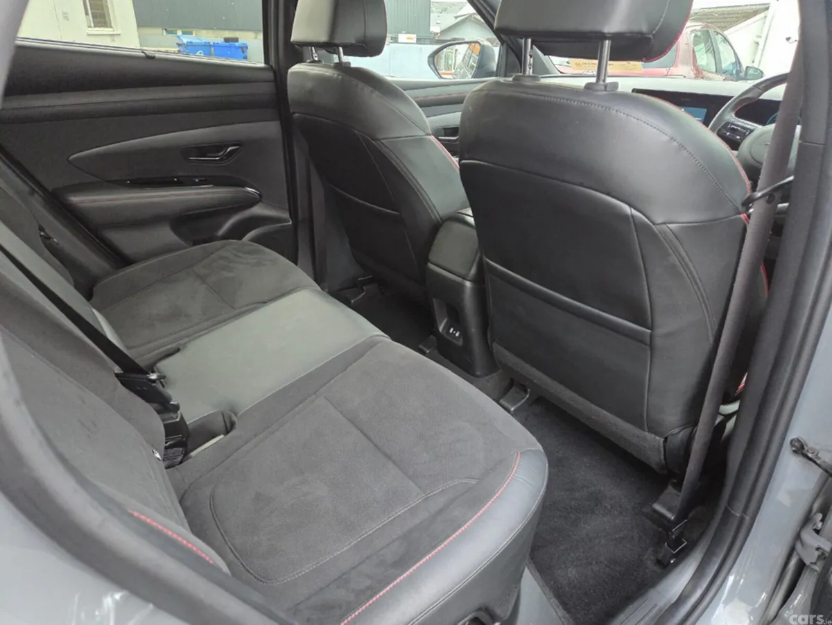 Hyundai Tucson Estate, Petrol Plug-in Hybrid, 2024, Grey