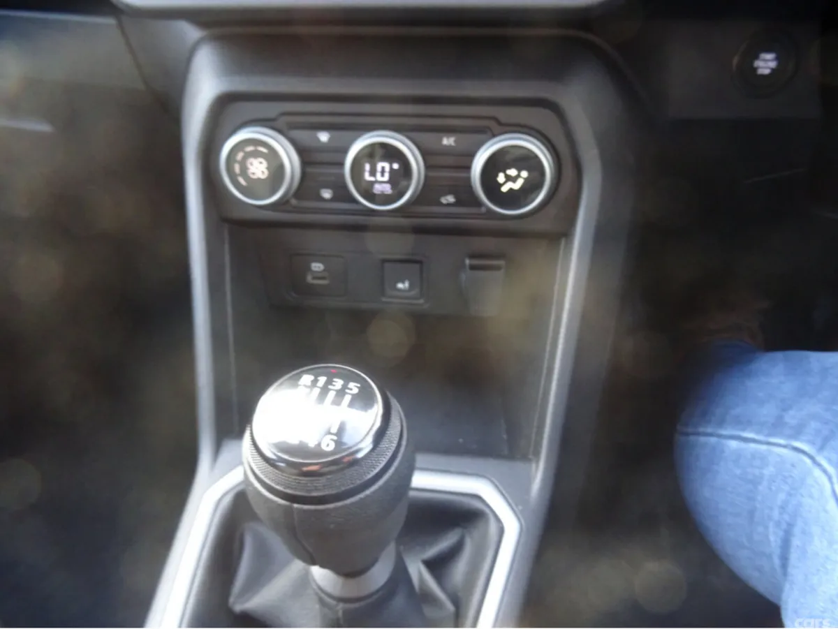 Dacia Jogger MPV, Petrol, 2024, Brown
