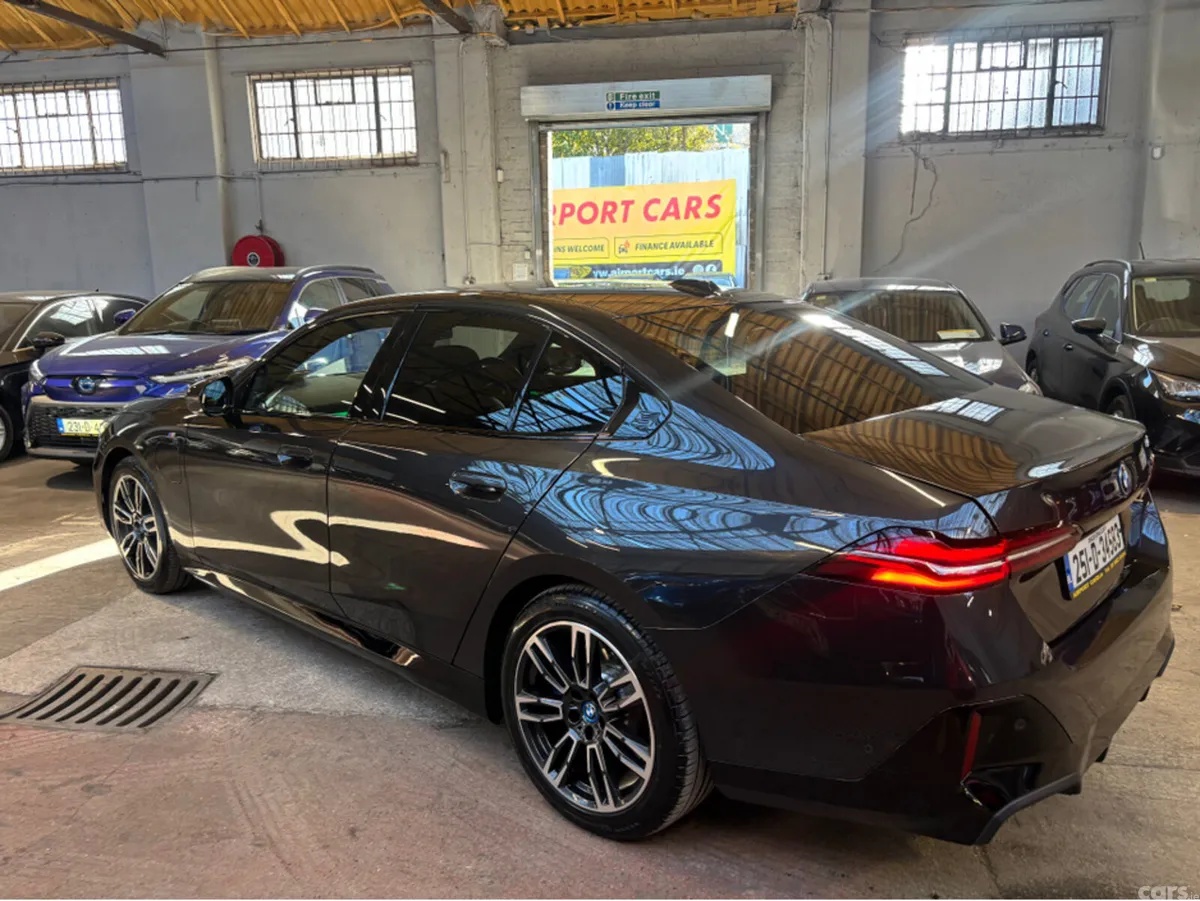 BMW 5-Series Saloon, Petrol Plug-in Hybrid, 2025, Grey