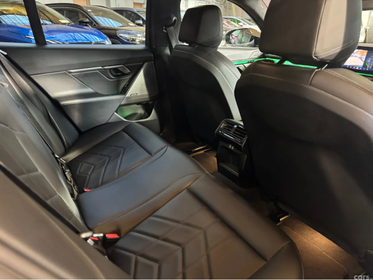 BMW 5-Series Saloon, Petrol Plug-in Hybrid, 2025, Grey