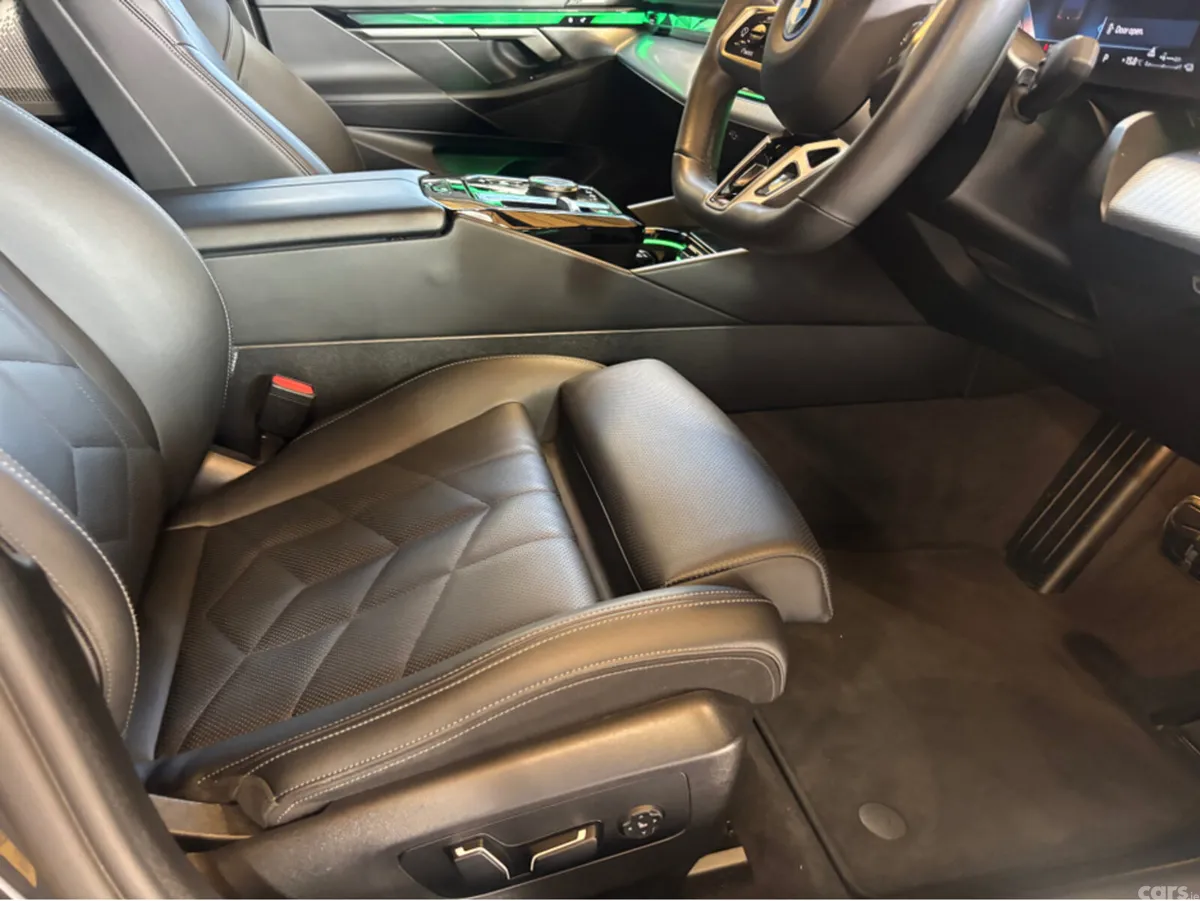 BMW 5-Series Saloon, Petrol Plug-in Hybrid, 2025, Grey
