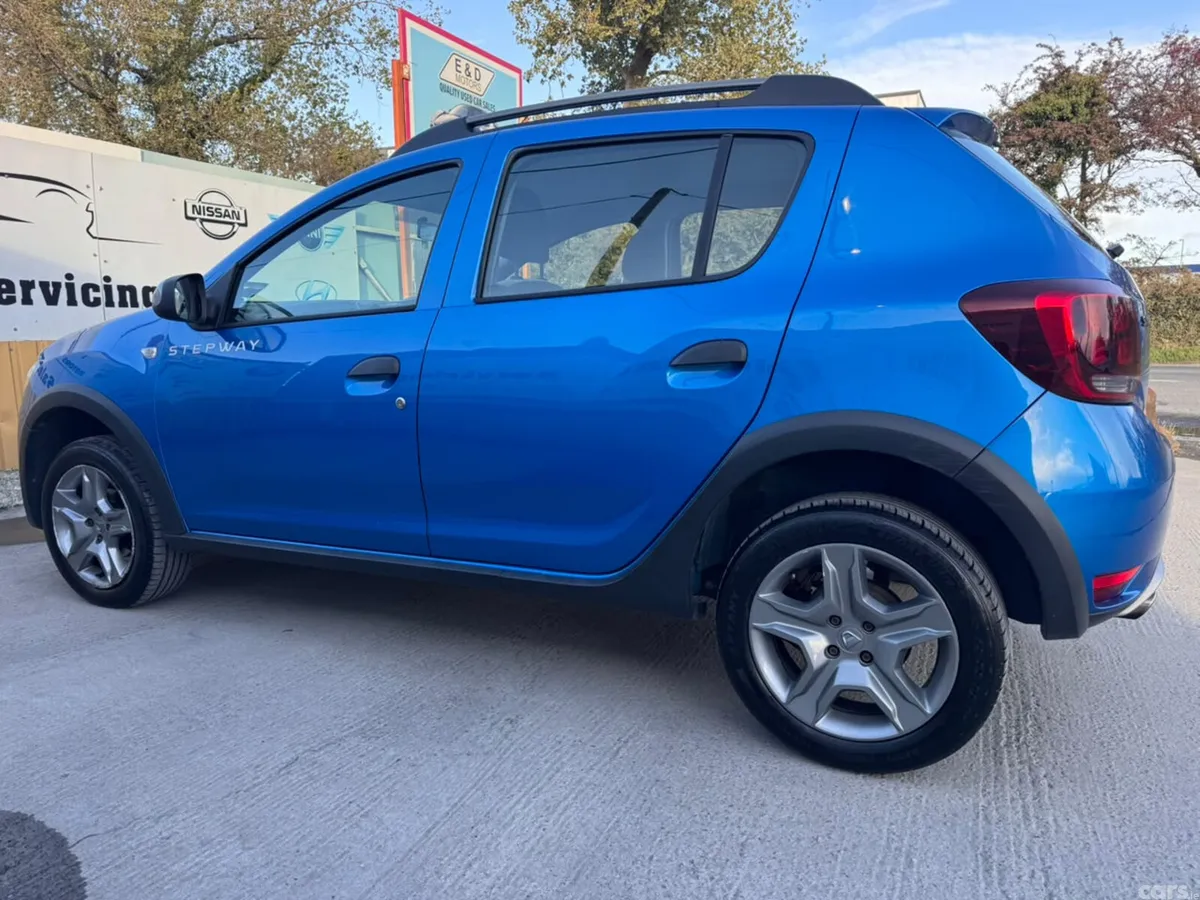 Dacia Sandero Stepway Hatchback, Petrol, 2019, Blue