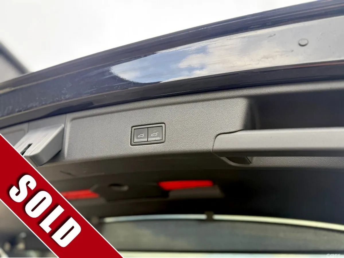 Volkswagen Touareg SUV, Diesel, 2022, Black