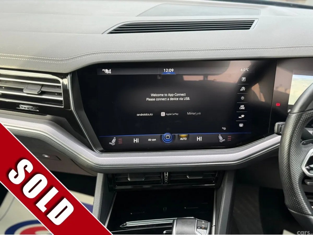 Volkswagen Touareg SUV, Diesel, 2022, Black