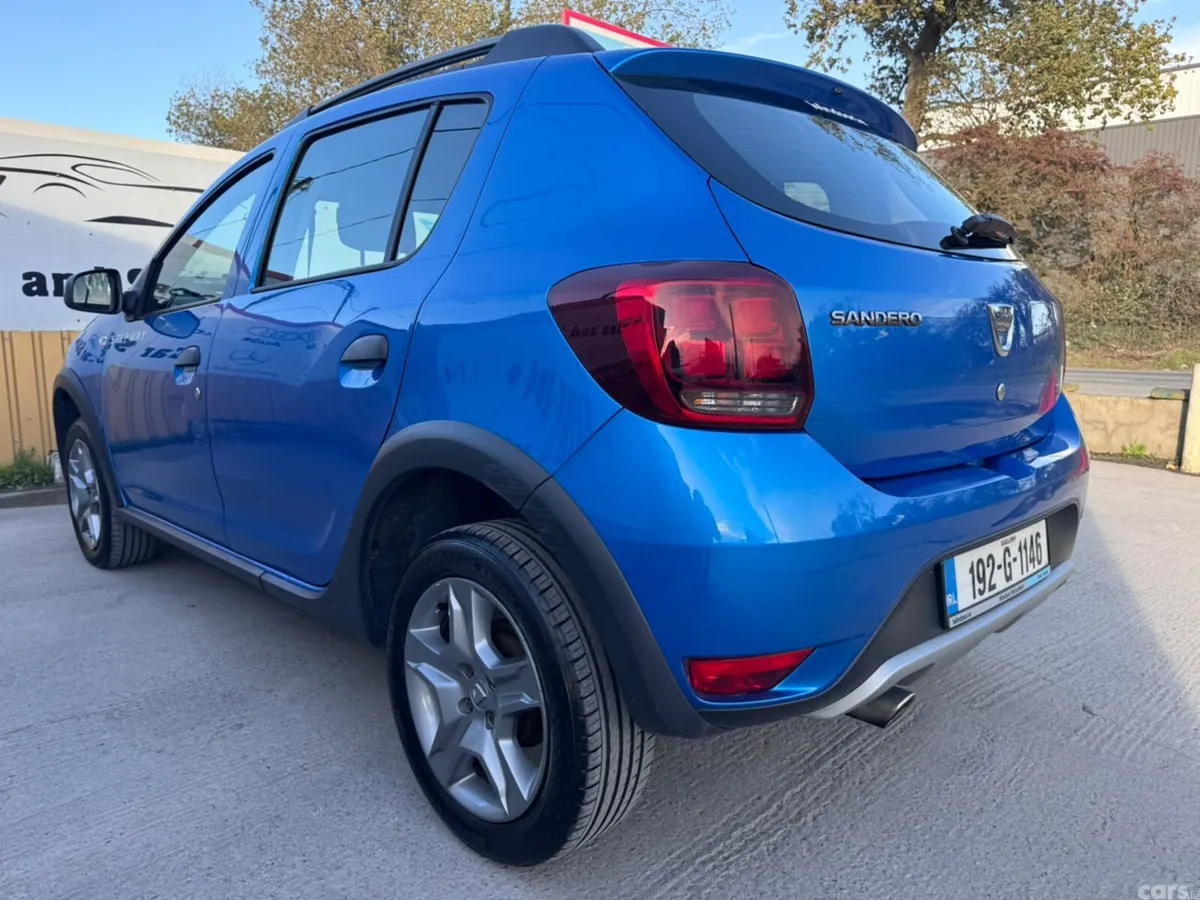 Dacia Sandero Stepway Hatchback, Petrol, 2019, Blue