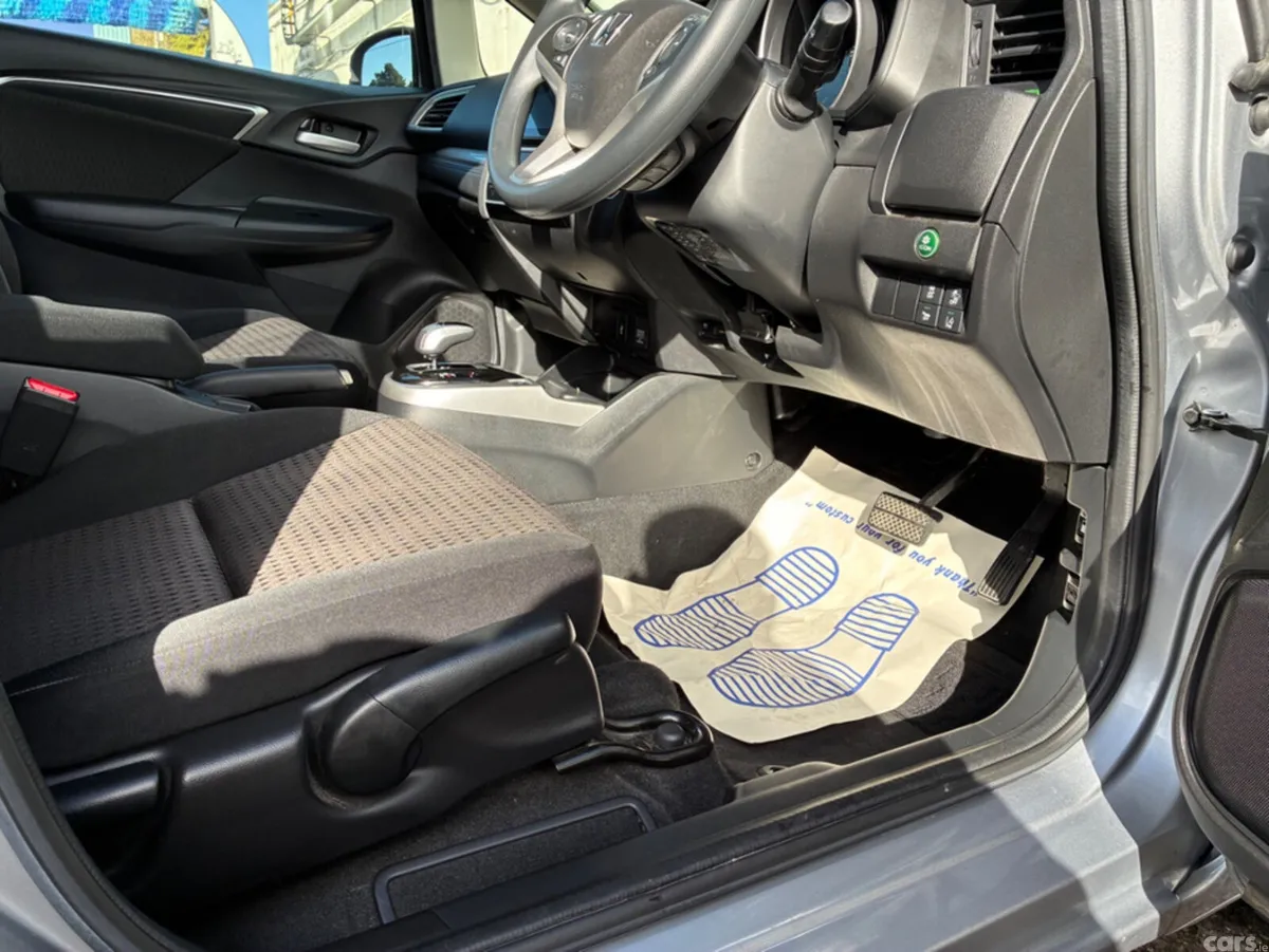 Honda Fit Hatchback, Petrol Hybrid, 2017, Silver
