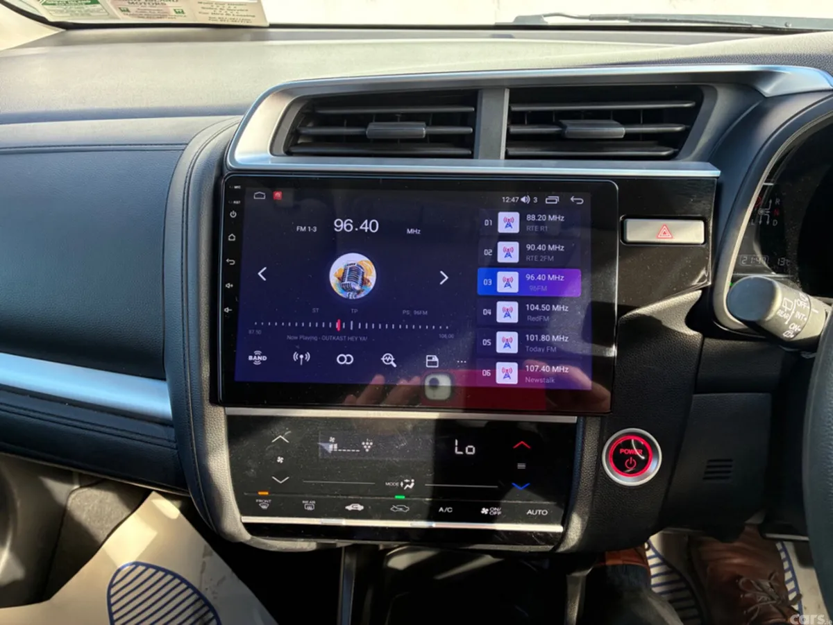 Honda Fit Hatchback, Petrol Hybrid, 2017, Silver