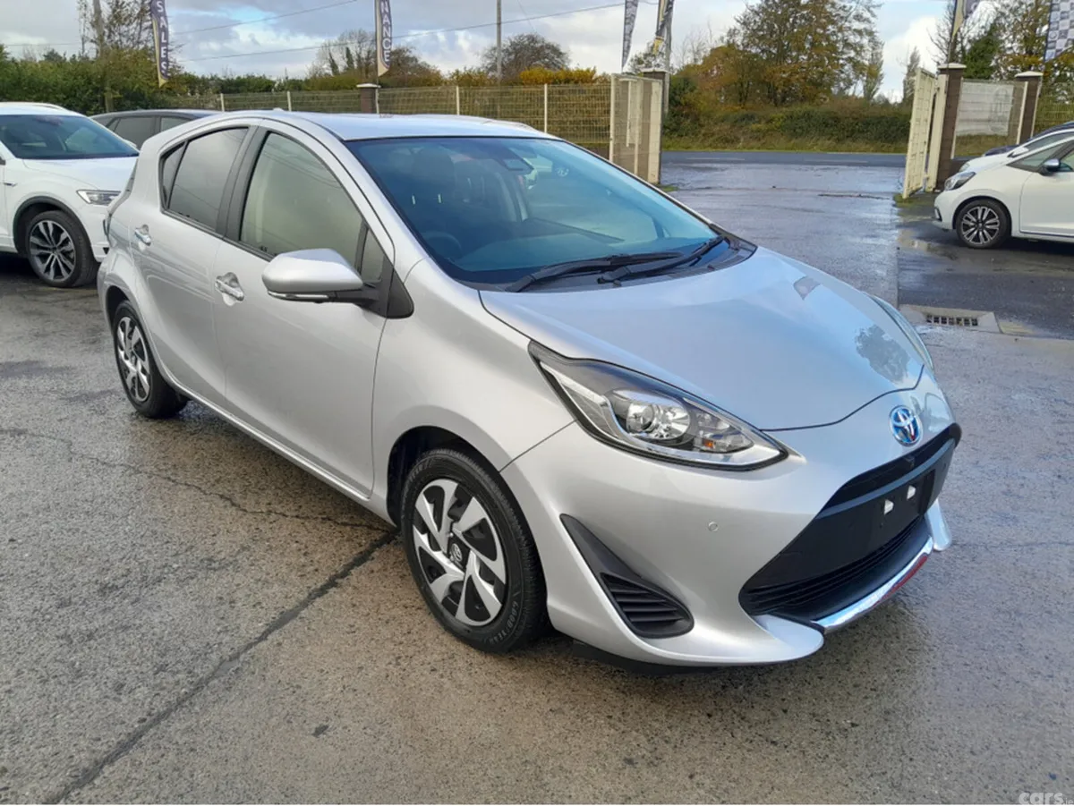 Toyota Aqua Hatchback, Petrol Hybrid, 2020, Silver