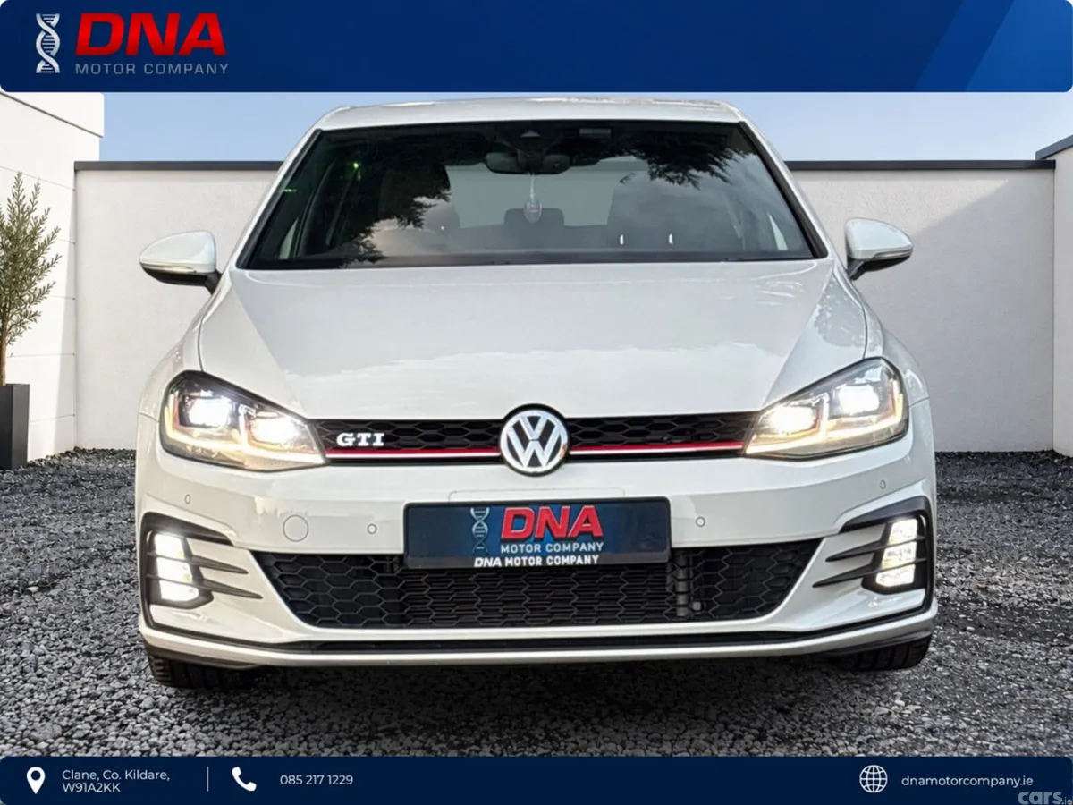 Volkswagen Golf Hatchback, Petrol, 2018, White