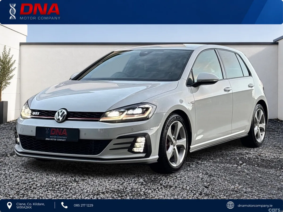 Volkswagen Golf Hatchback, Petrol, 2018, White