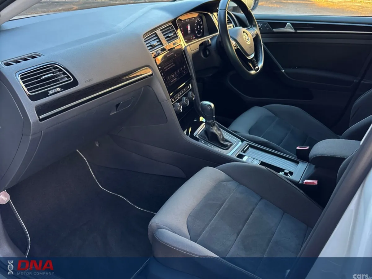 Volkswagen Golf Hatchback, Petrol, 2019, White