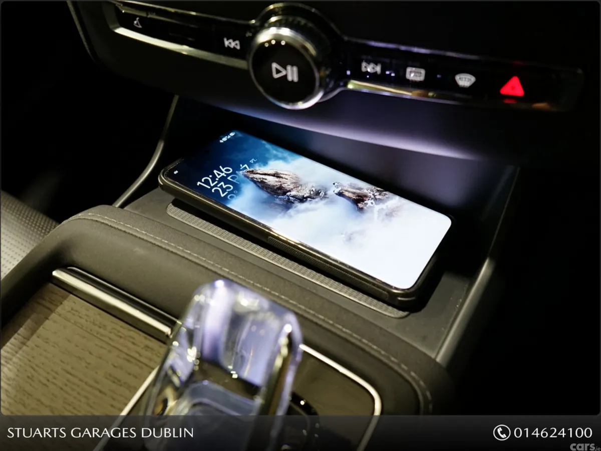 Volvo XC90 Estate, Petrol Plug-in Hybrid, 2026, Red