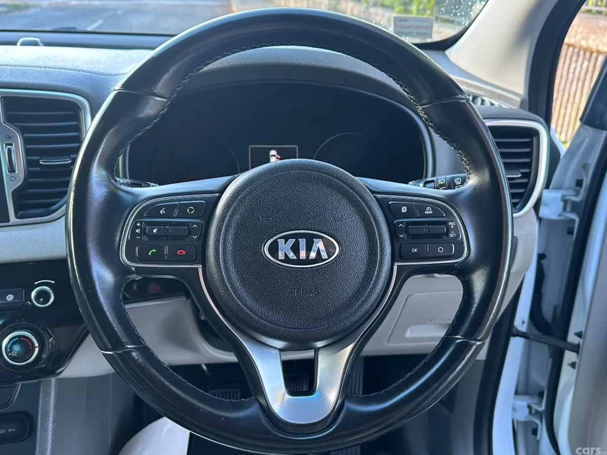 Kia Sportage MPV, Diesel, 2018, White