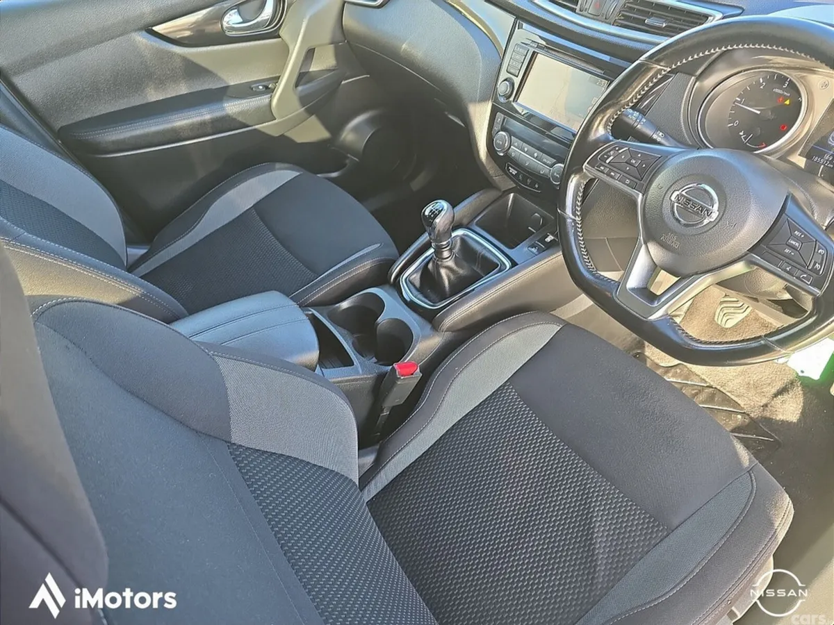 Nissan Qashqai MPV, Diesel, 2019, White