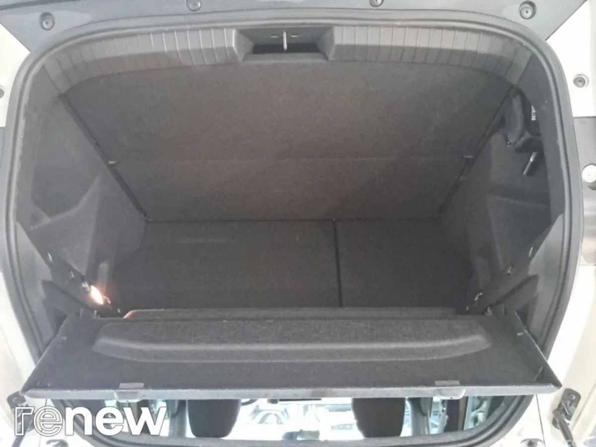 Dacia Duster SUV, Petrol Hybrid, 2026, Brown