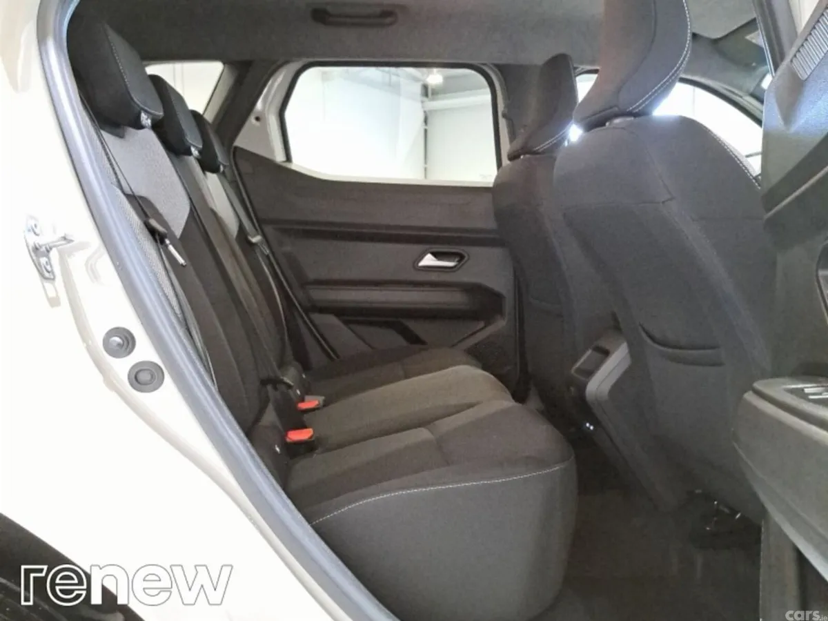 Dacia Duster SUV, Petrol Hybrid, 2026, Brown