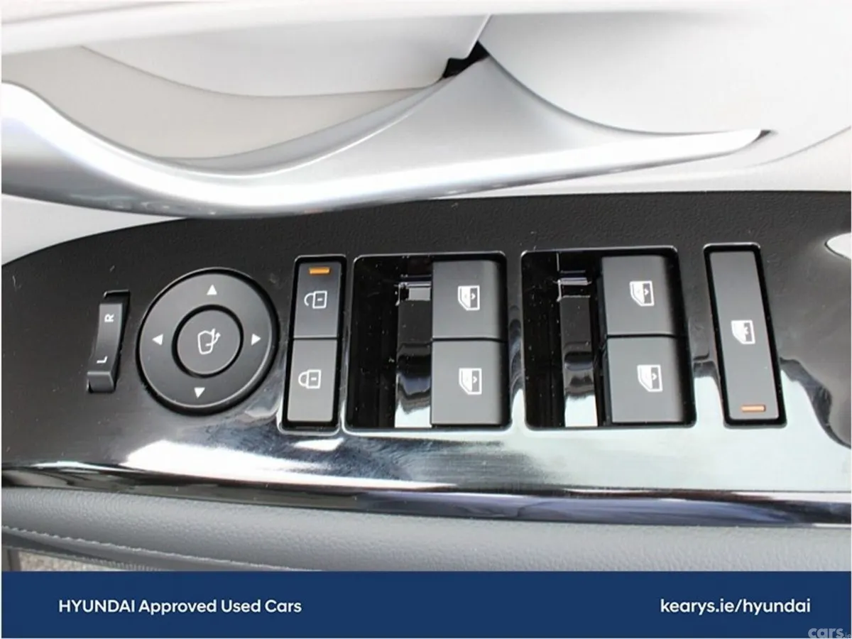 Hyundai Tucson SUV, Petrol Plug-in Hybrid, 2026, Blue
