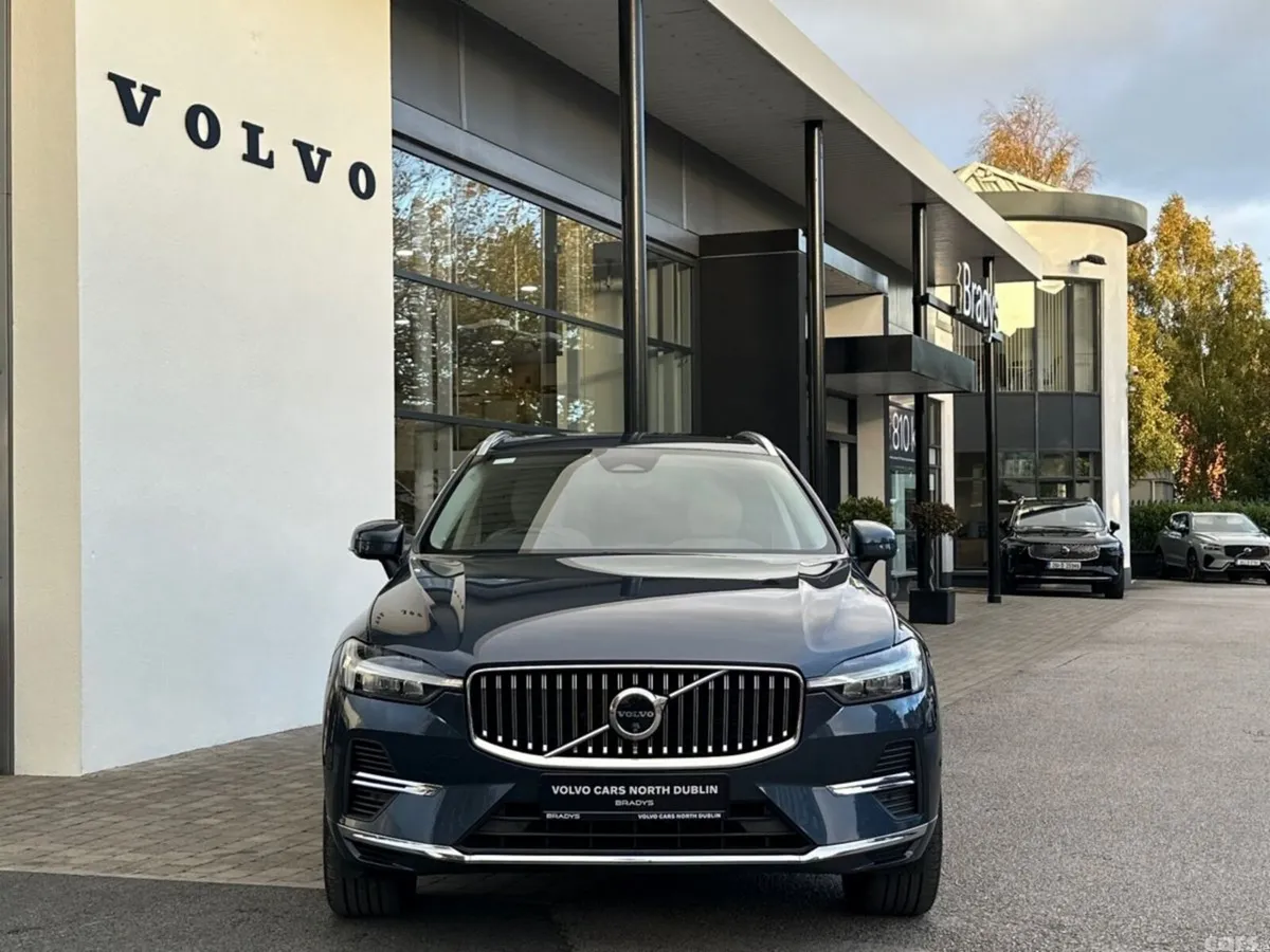 Volvo XC60 SUV, Petrol Plug-in Hybrid, 2023, Blue