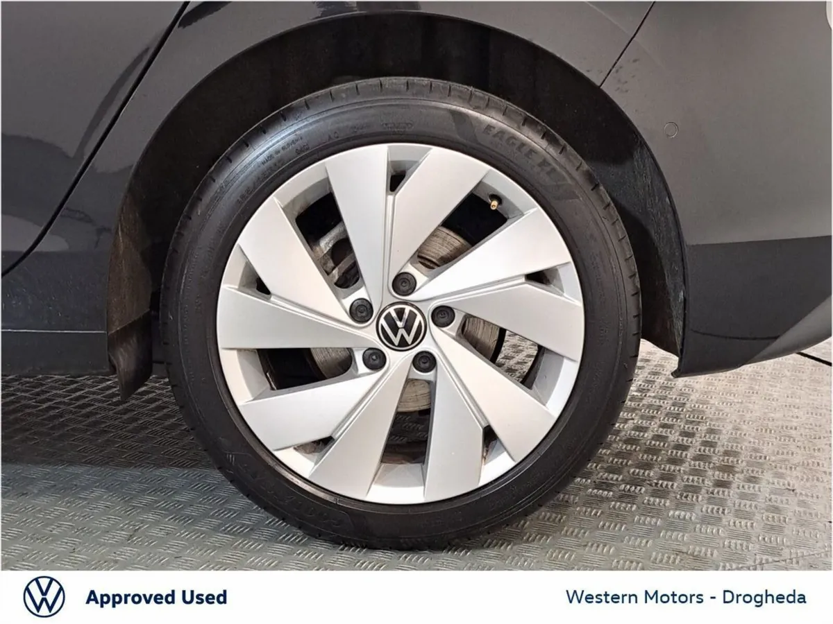 Volkswagen Golf Estate, Petrol, 2026, Black
